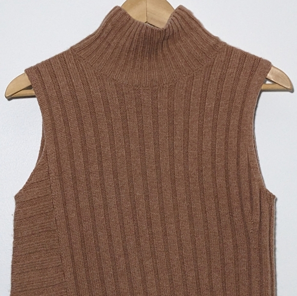 Vince Mixed Rib Wool & Cashmere Sleeveless Turtleneck Sweater Pink Size XS - Picture 4 of 11